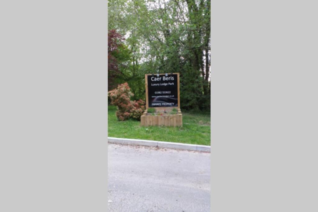 8F Lakeside Lodge Caer Beris Builth Wells Exterior foto